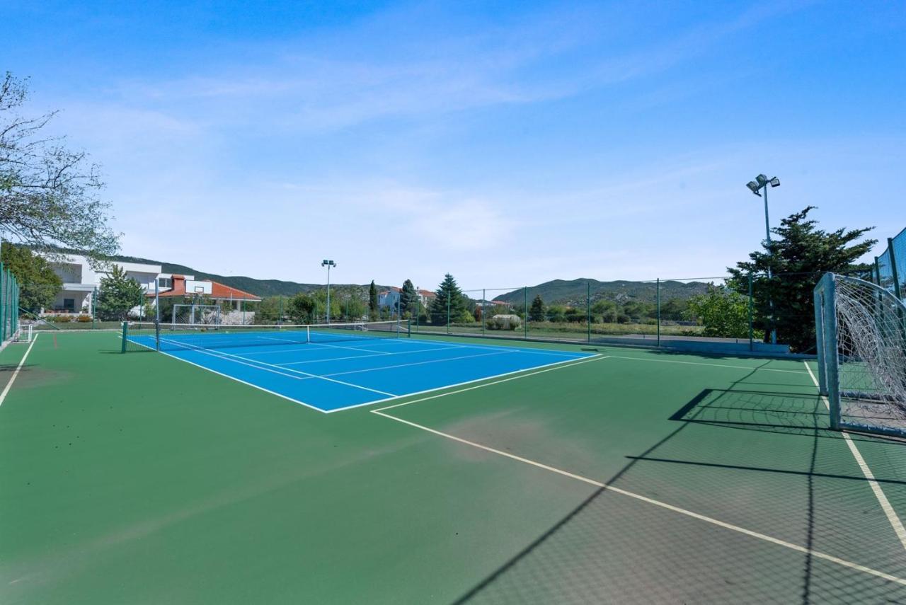 Villa Almas - Heated Pool, Sauna, Gym And Tennis Court Neoric Dış mekan fotoğraf